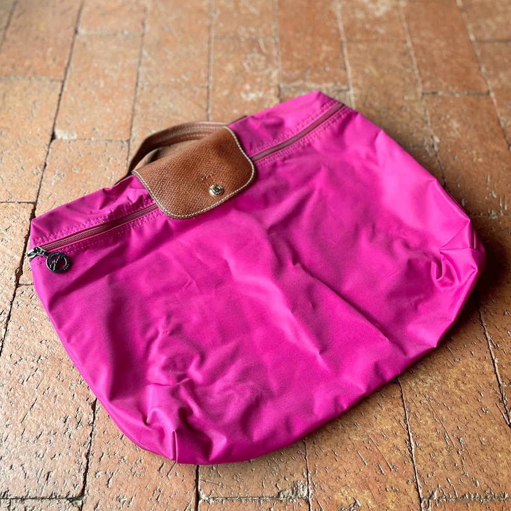 Longchamp le Pliage large hand bag in pink